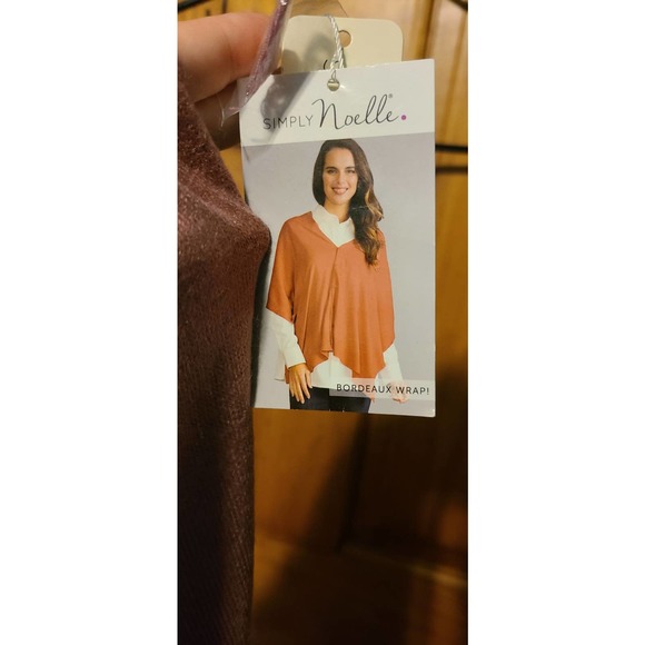 NWT‎ Bordeaux Wrap - Picture 2 of 3